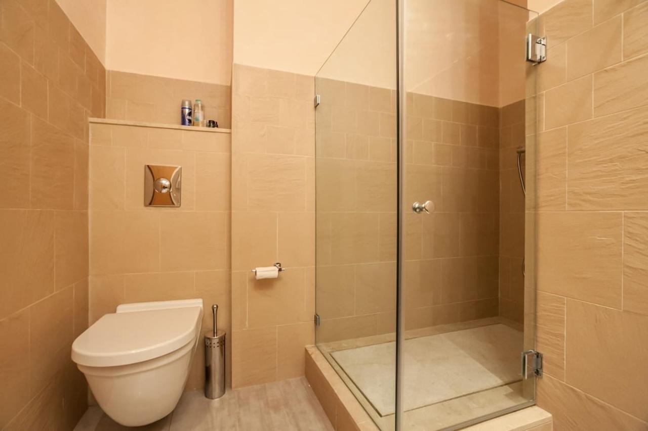 Apartamento Con Encanto En El Barrio De Santa Cruz Seville Exterior photo